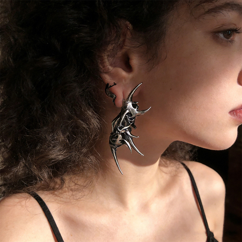 Edgy Demon Horn Skull Earrings - Women'S Fashion Edgy recensie en prijs