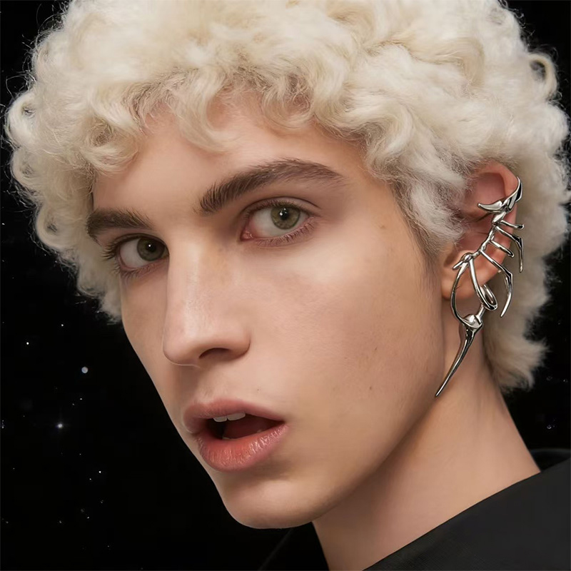 Edgy Skeleton-Style Ear Cuff f - Women'S Fashion Edgy recensie en prijs