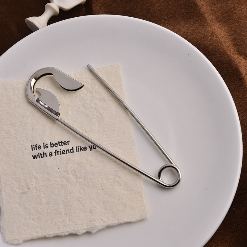 Bold Safety Pin Oversized Hair - Women'S Fashion Edgy recensie en prijs