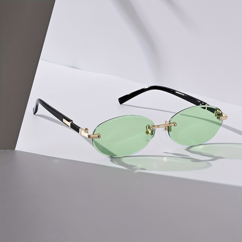 Sexy Small Oval Punk Sunglasse - Women'S Fashion Eyeglass Frames recensie en prijs